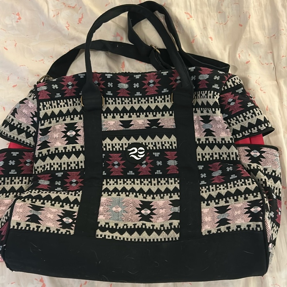 Stone Mountain Rare Earth weekend tote